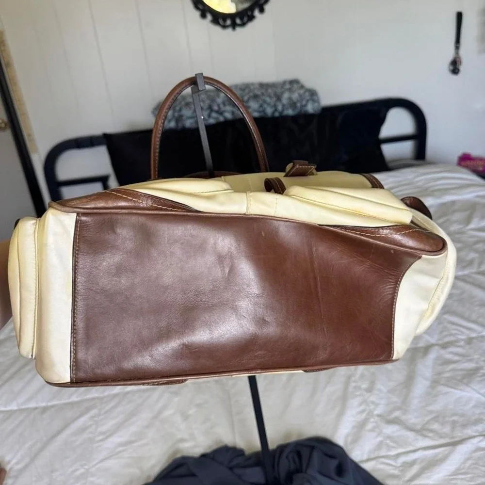Coach 2005 Legacy white satchel leather trim‎ brass turnlocks y2k vintage